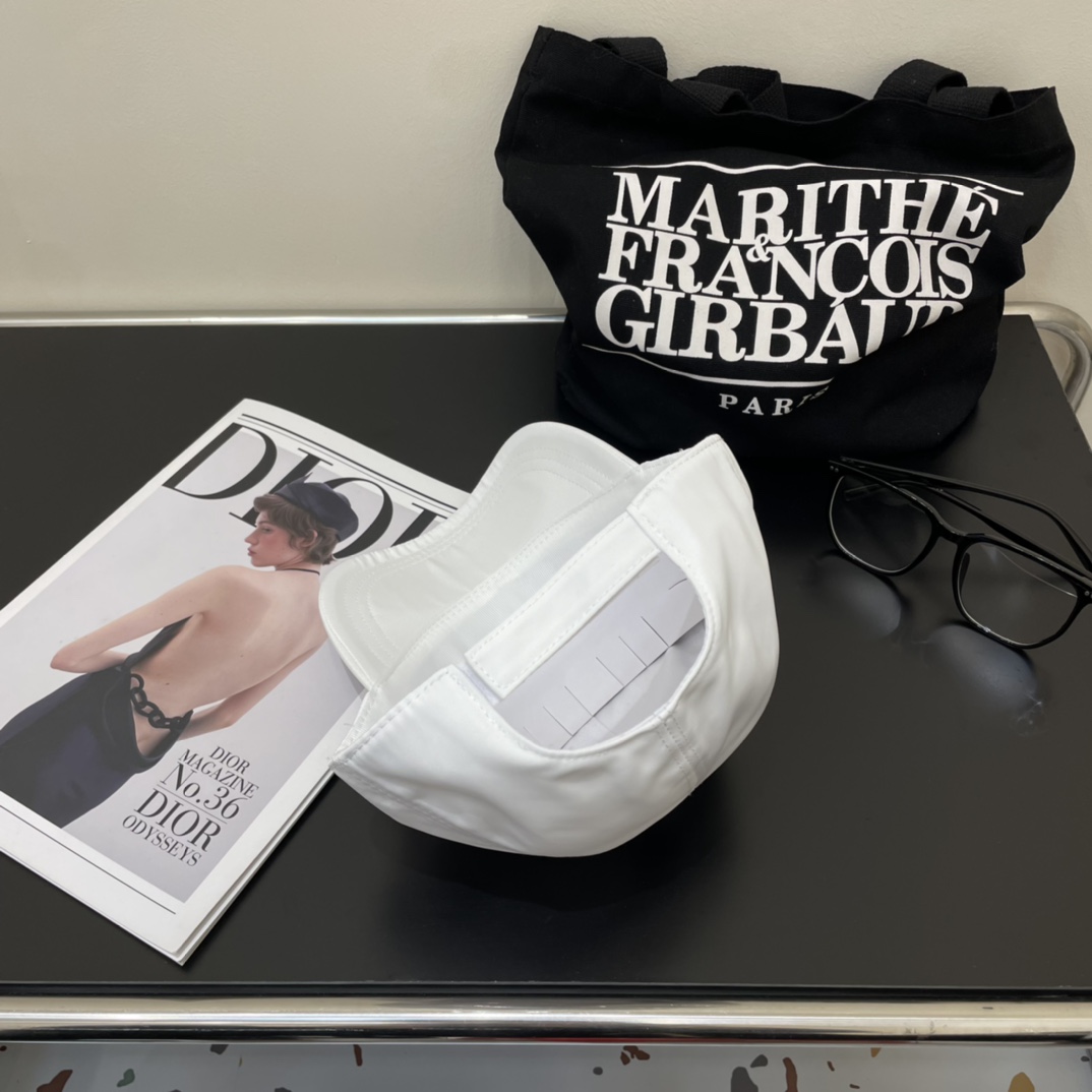 【PRADA】Re-Nylon ベースボールキャップ