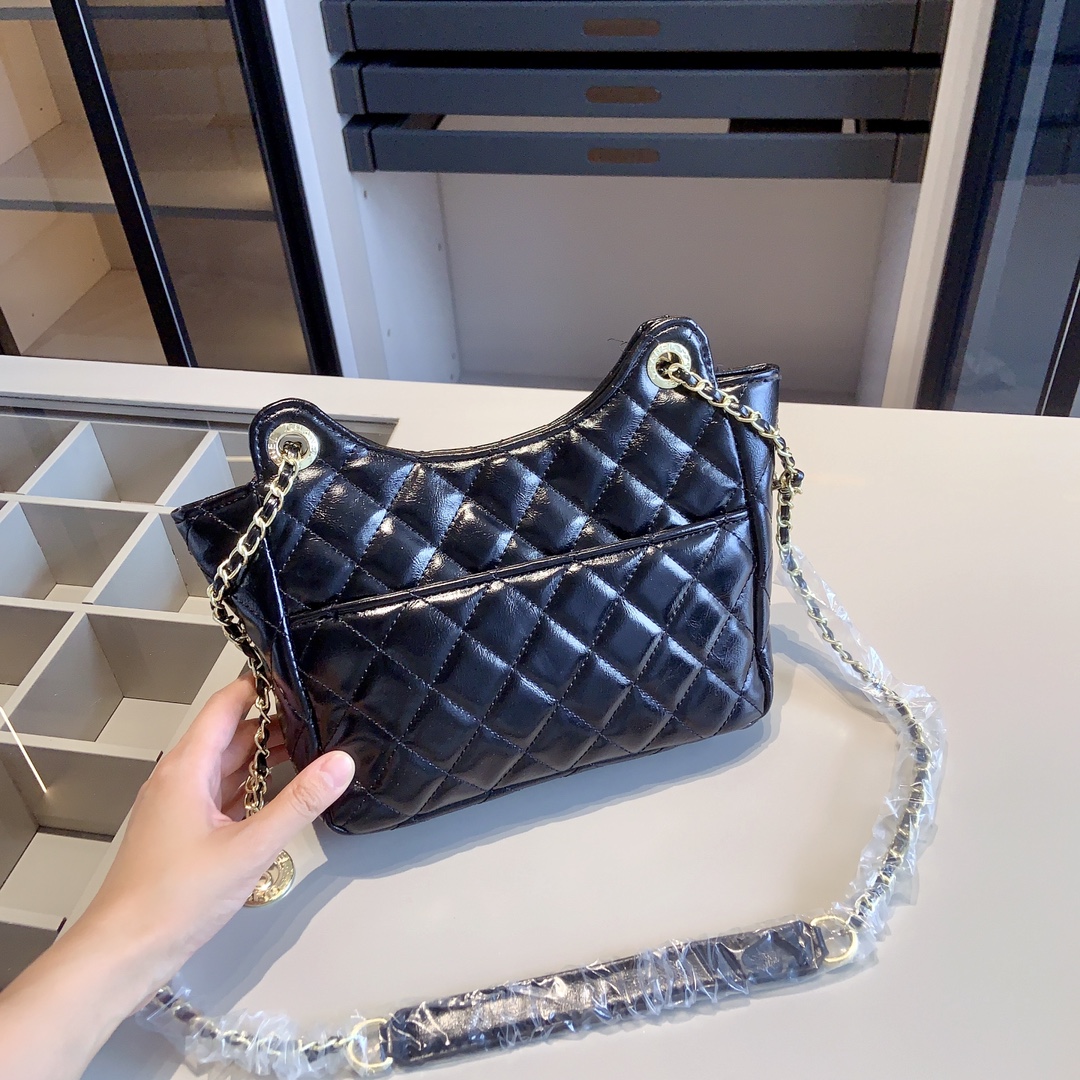 CHANEL シャネルギフトセット 3点 セット hoboバック＋財布＋マフラー