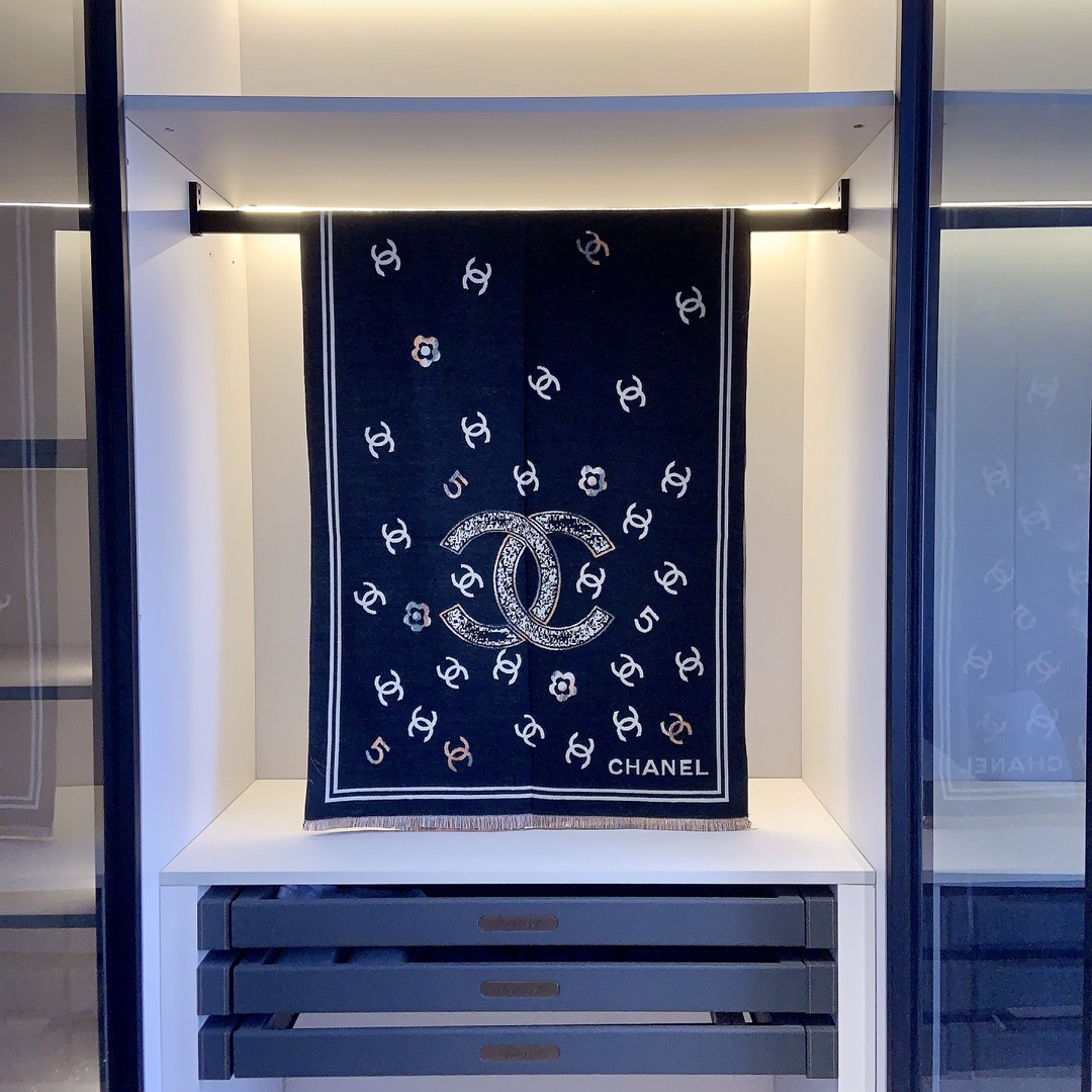 CHANEL シャネルギフトセット 3点 セット Lambskinバック＋財布＋マフラー ブラック