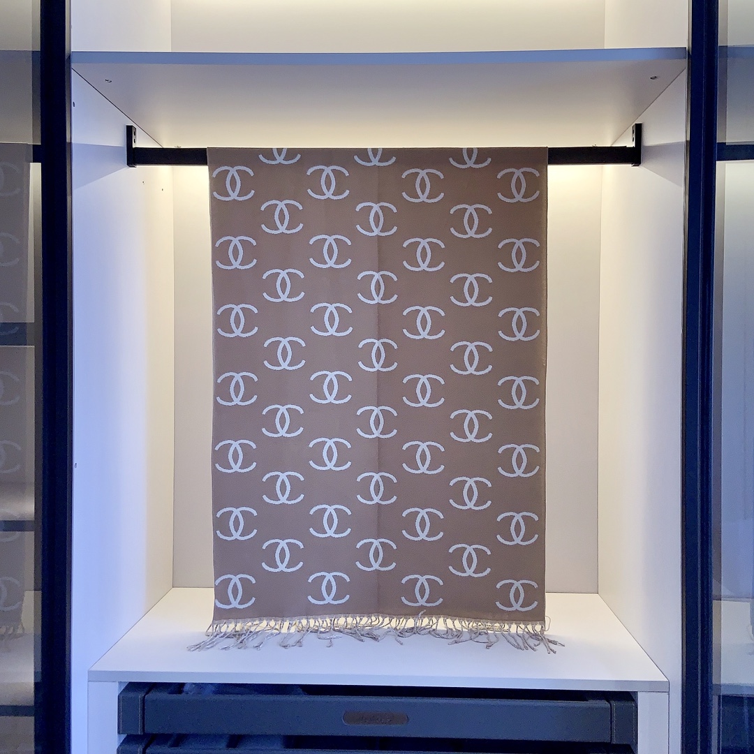 CHANEL シャネルギフトセット 3点 セット　Vintage CC Maxi Flapバック＋財布＋マフラー ブラック