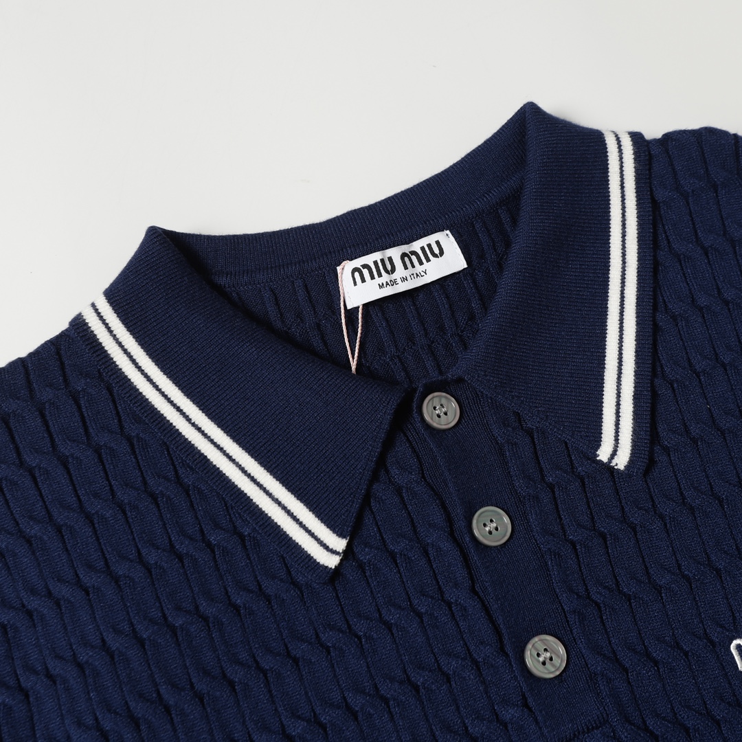  Miu Miu2024秋冬 小刺繍テディベアラウンドネックニットセーター男女兼用