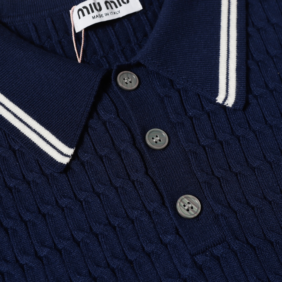  Miu Miu2024秋冬 小刺繍テディベアラウンドネックニットセーター男女兼用