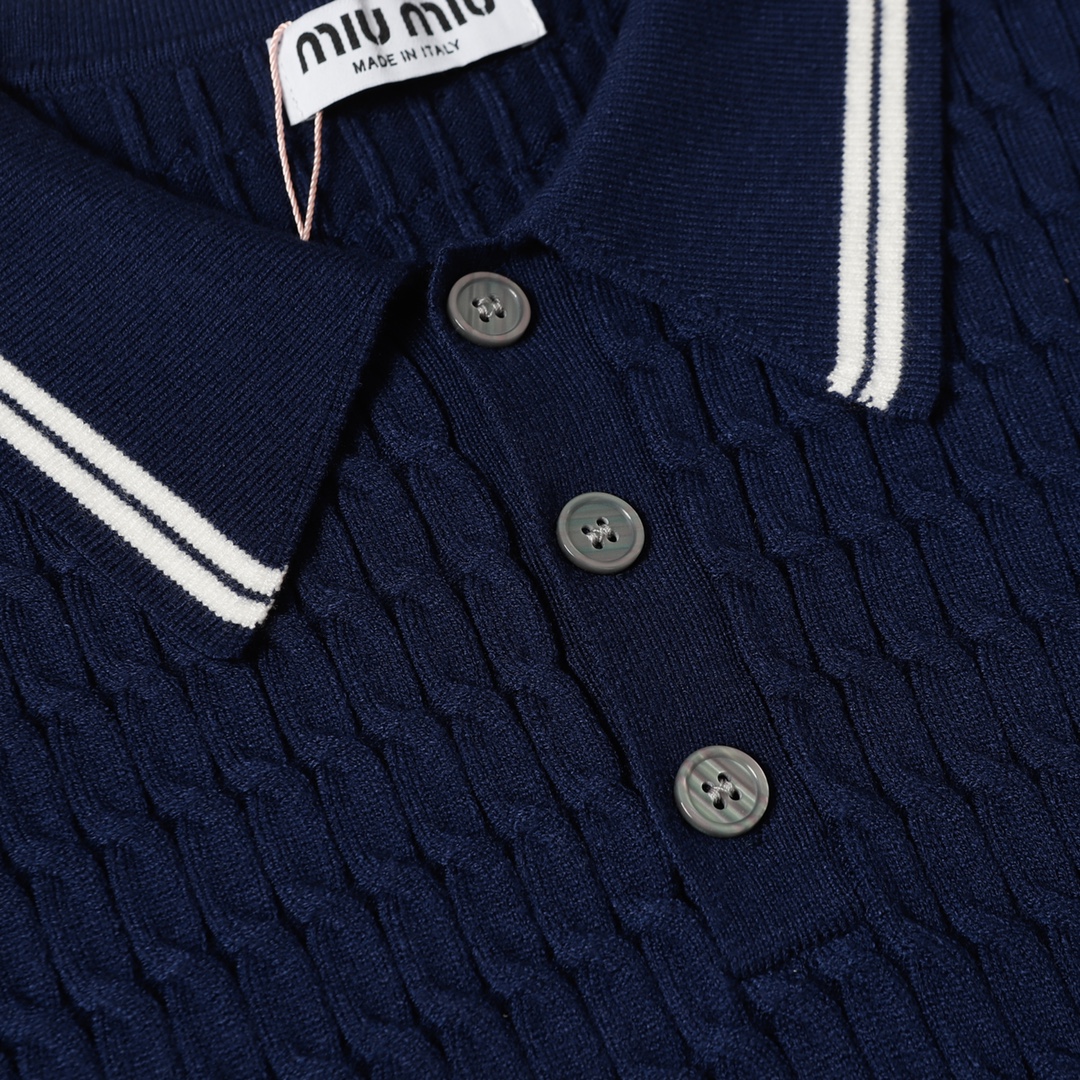  Miu Miu2024秋冬 小刺繍テディベアラウンドネックニットセーター男女兼用