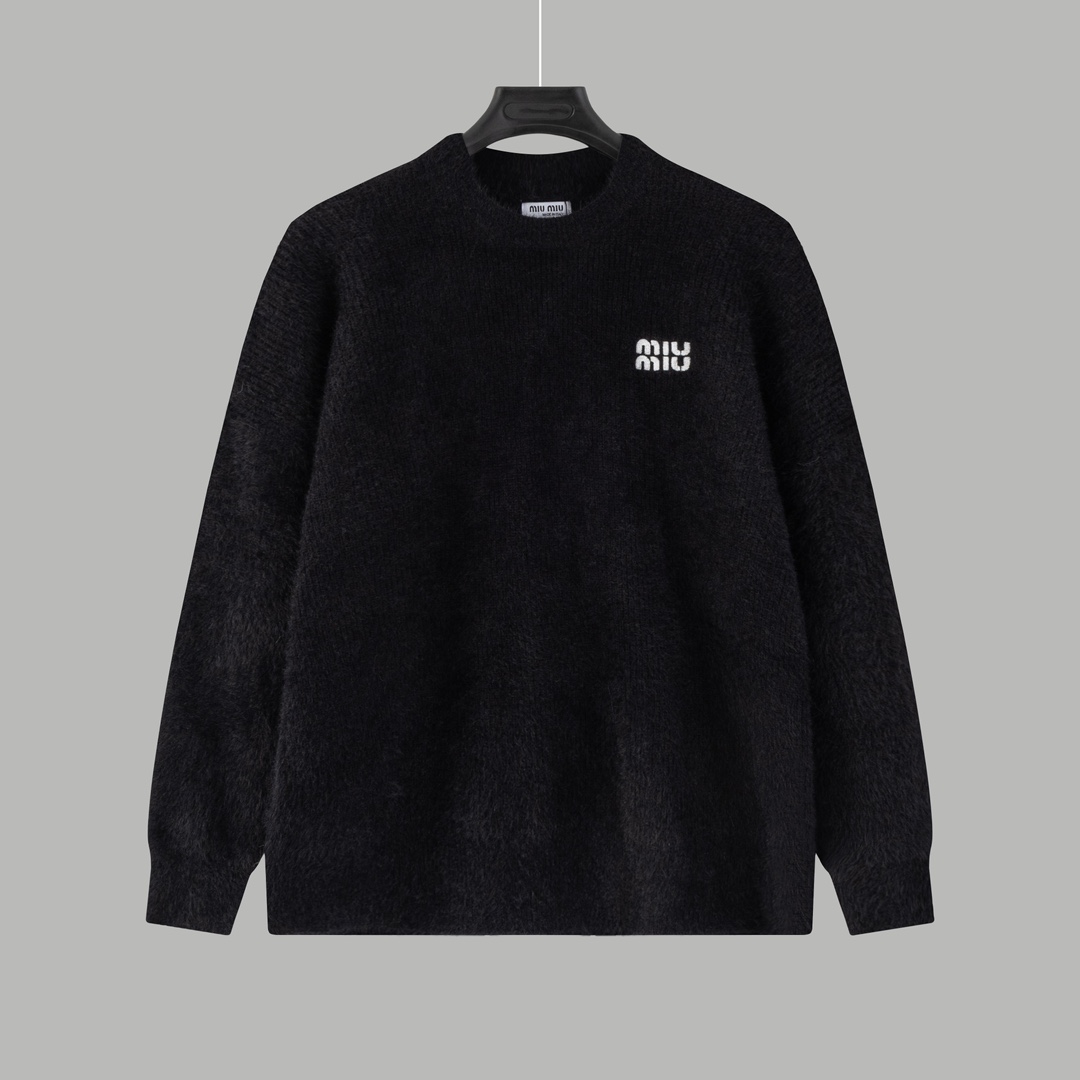 MIUMIU（ミュウミュウ）モヘア素材 ラウンドネックセーター