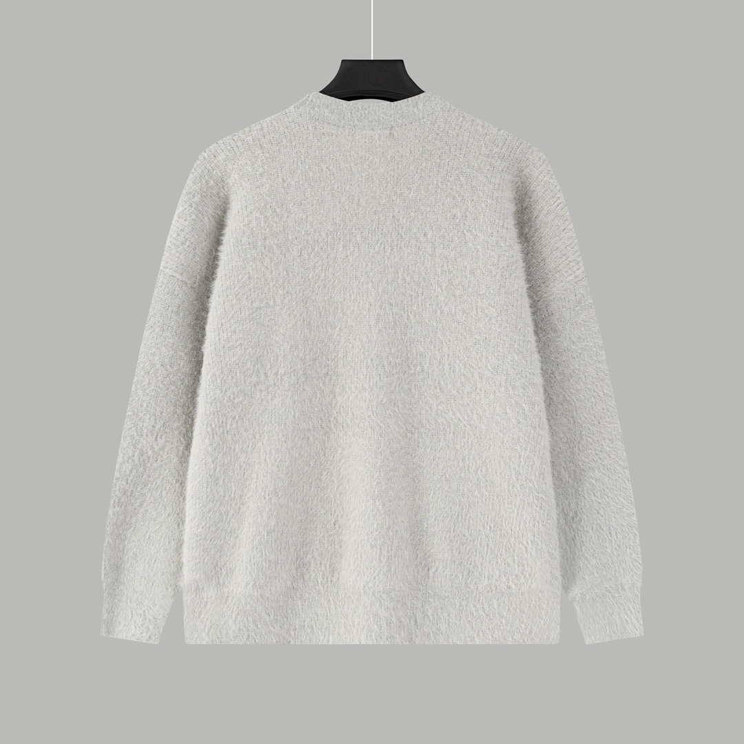 MIUMIU（ミュウミュウ）モヘア素材 ラウンドネックセーター