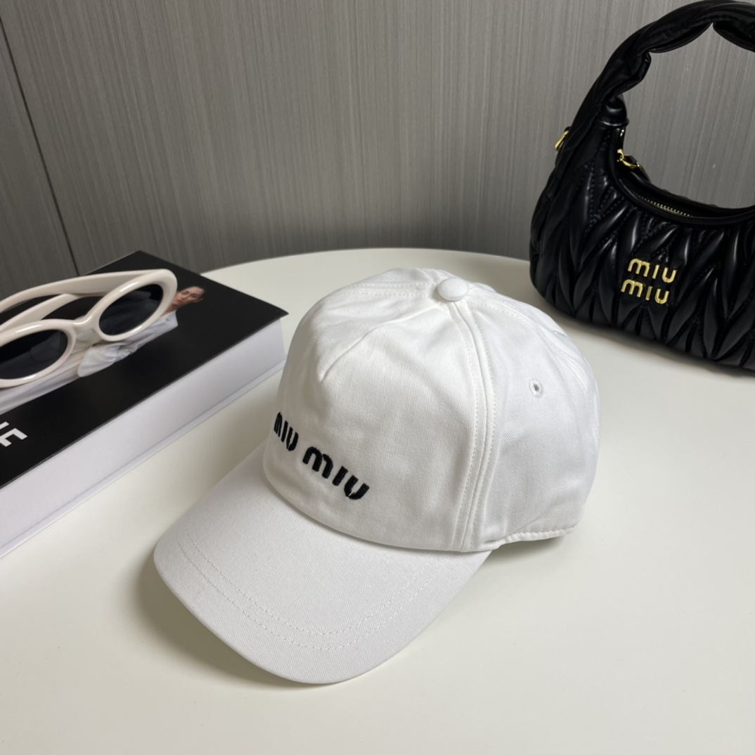 MiuMiu　Drill コットン*ベースボールキャップ