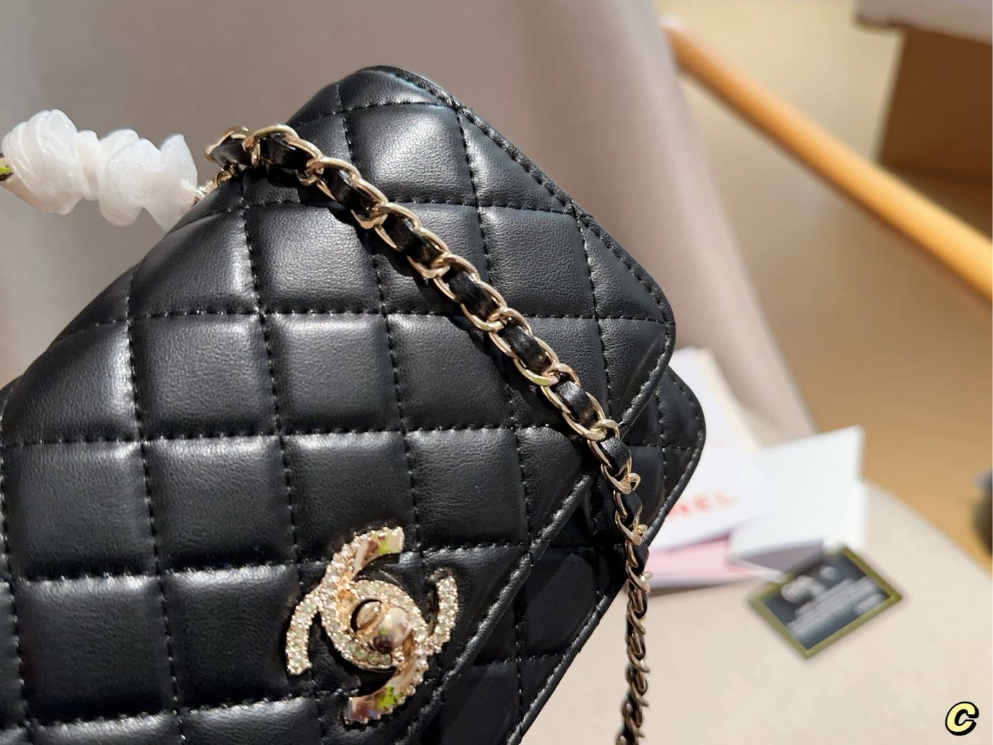 【CHANEL】シャネルトップハンドルが上品♪ チェーン付クラッチバッグ