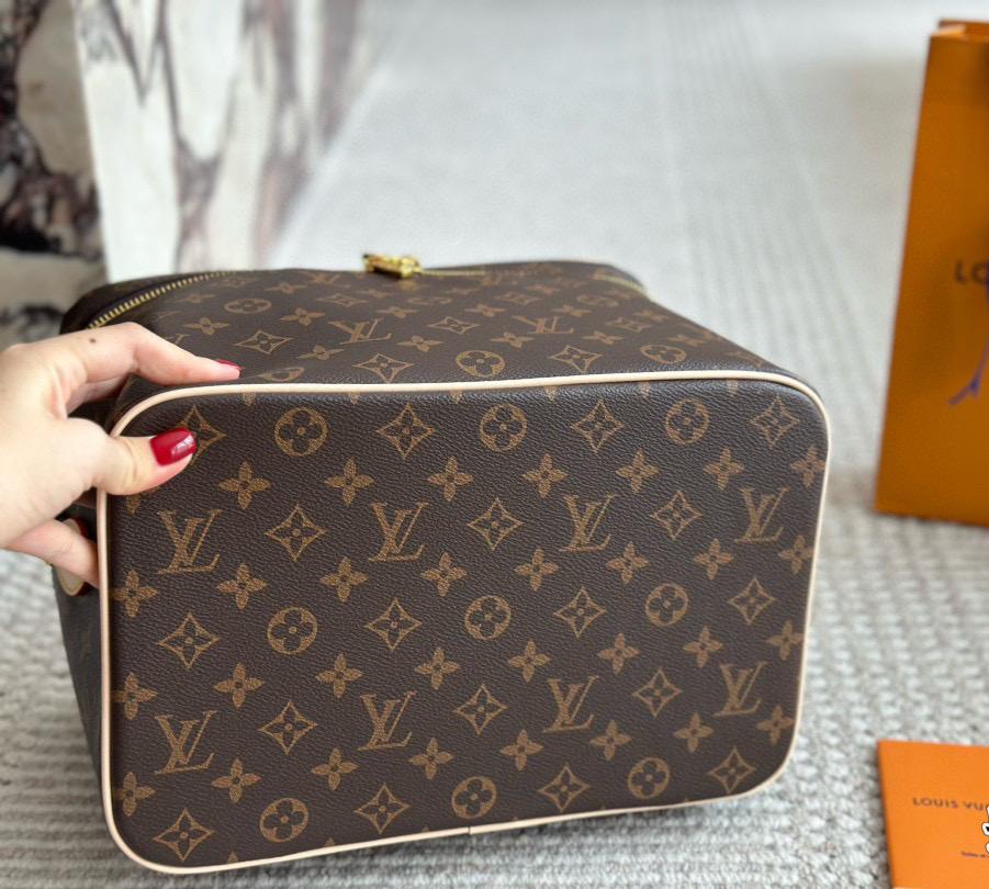 LOUISVUITTON ★ニース・ミニ モノグラム メイクポーチ★バニティ