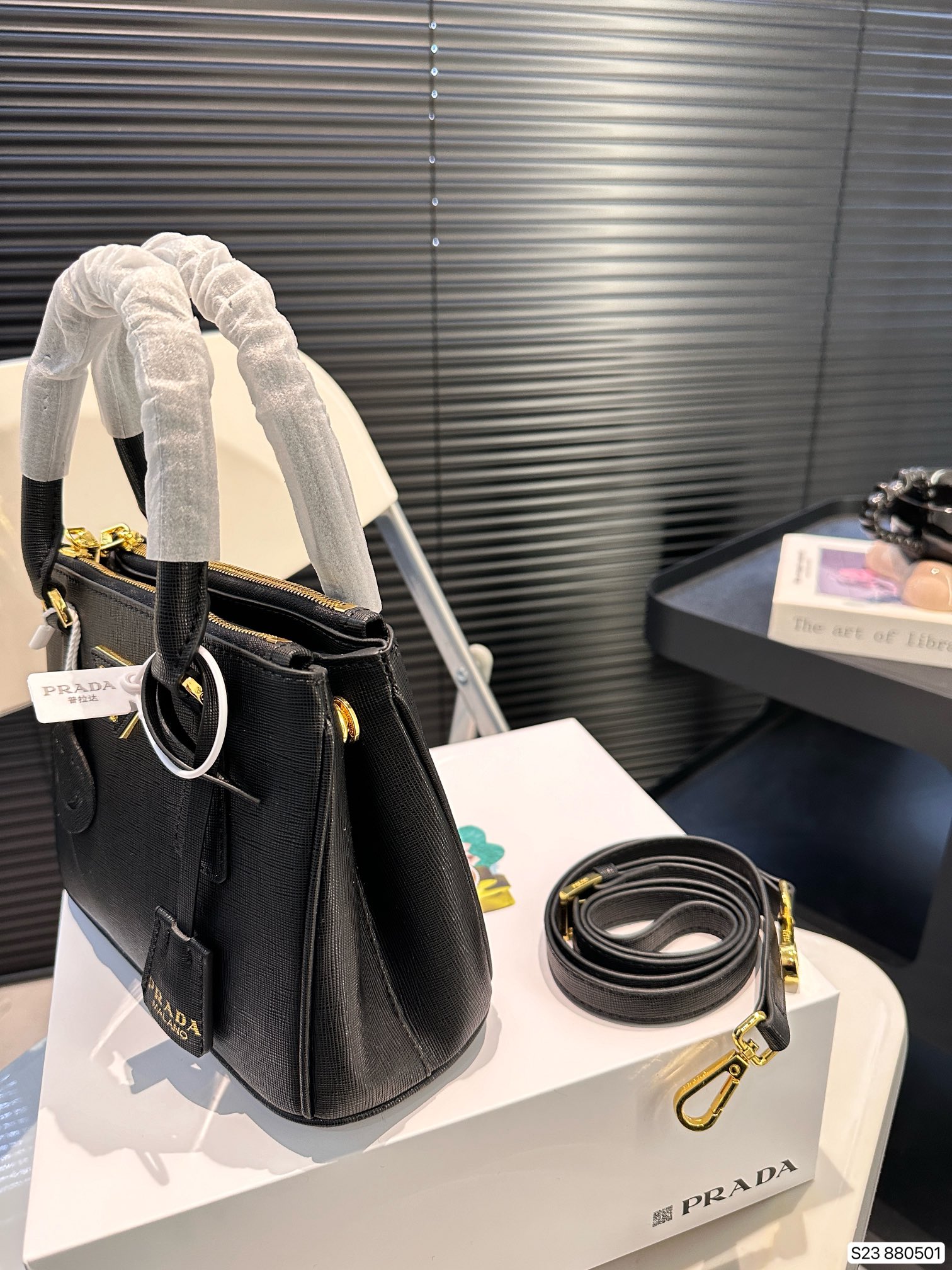 PRADA ガレリア サフィアーノレザー スモールバッグ