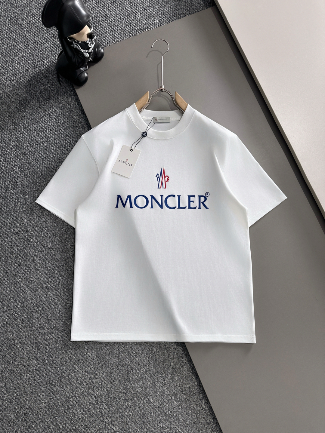 MONCLER Tシャツ H0200