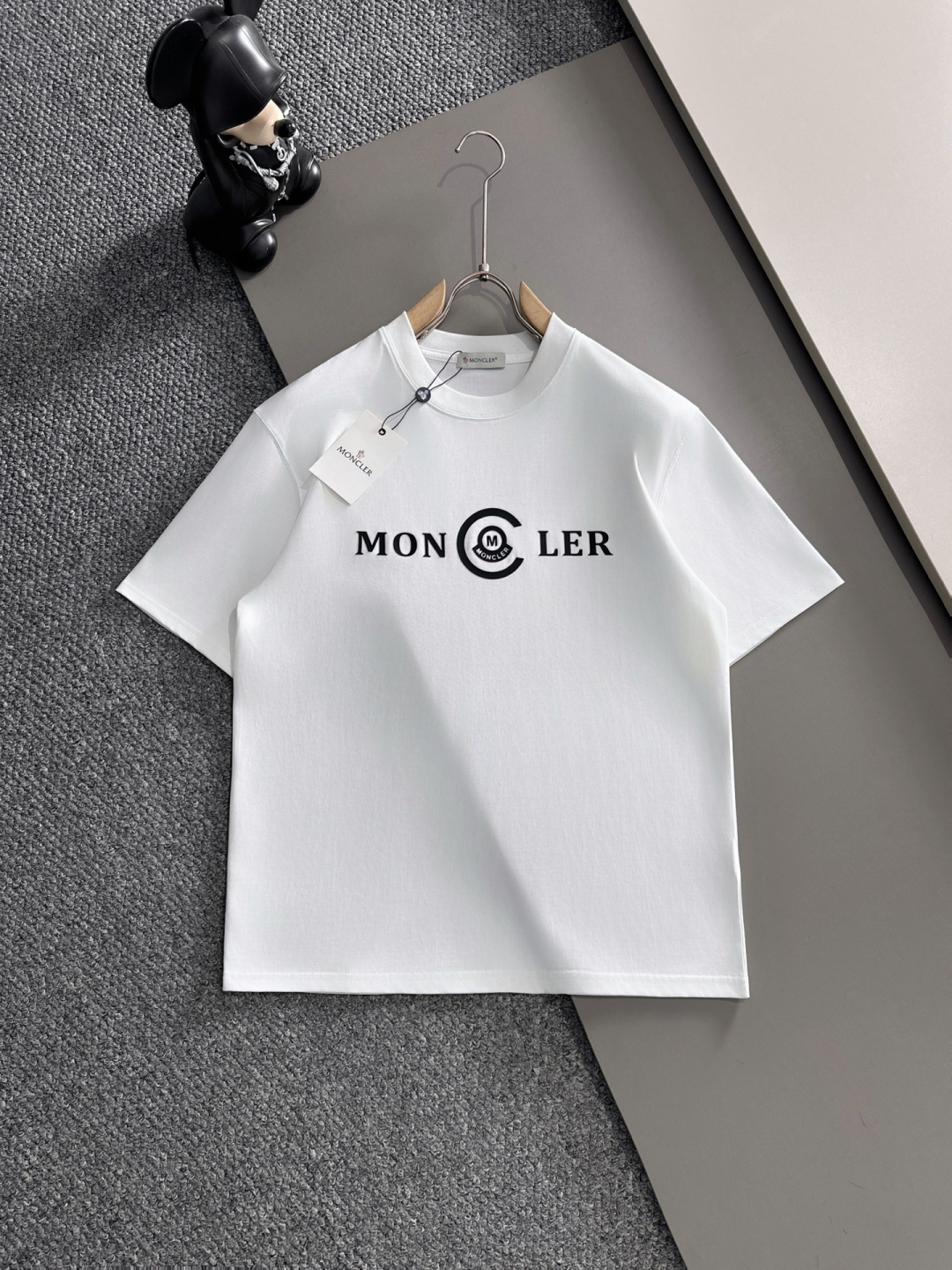 MONCLER Tシャツ H0201