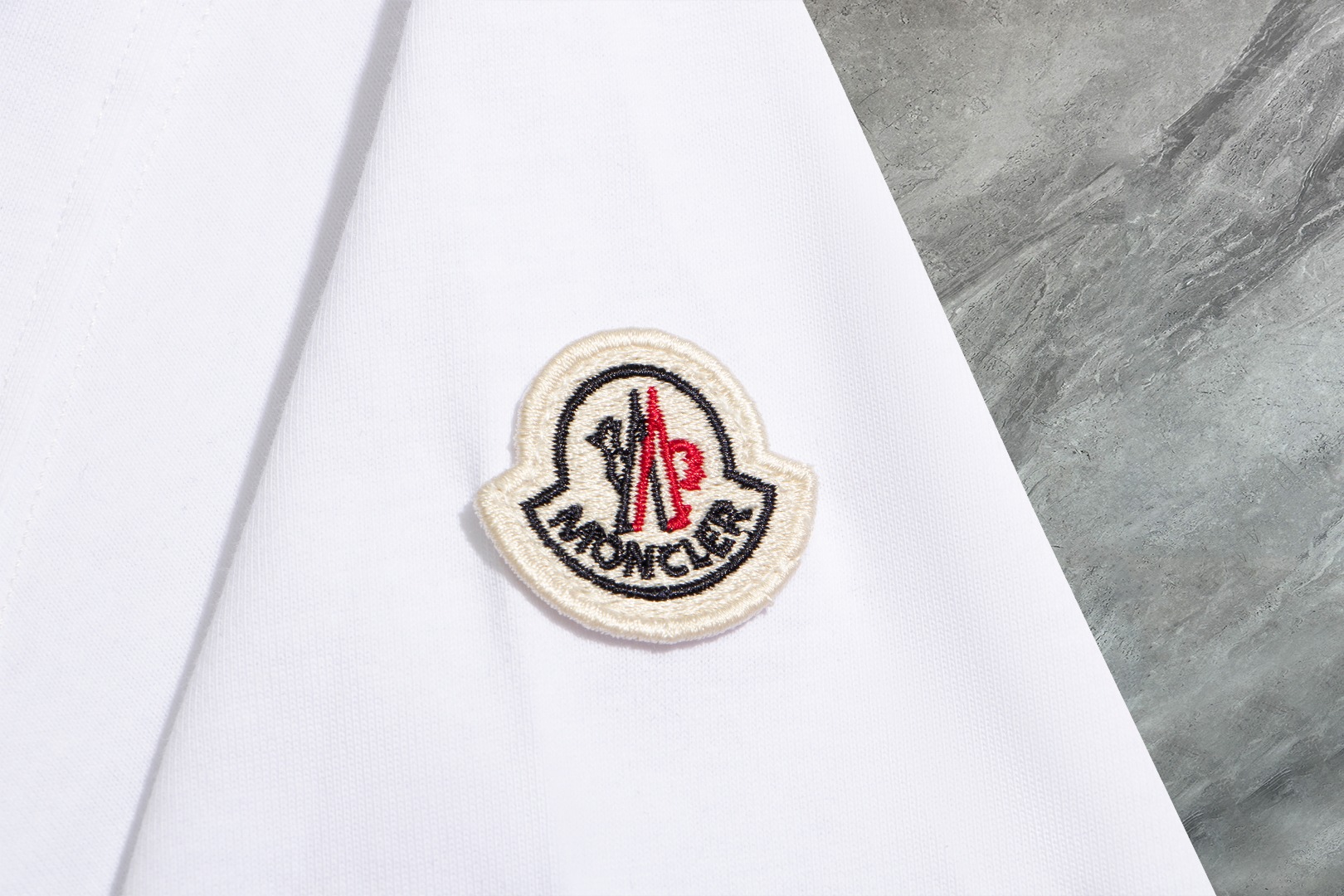 MONCLER Tシャツh0204