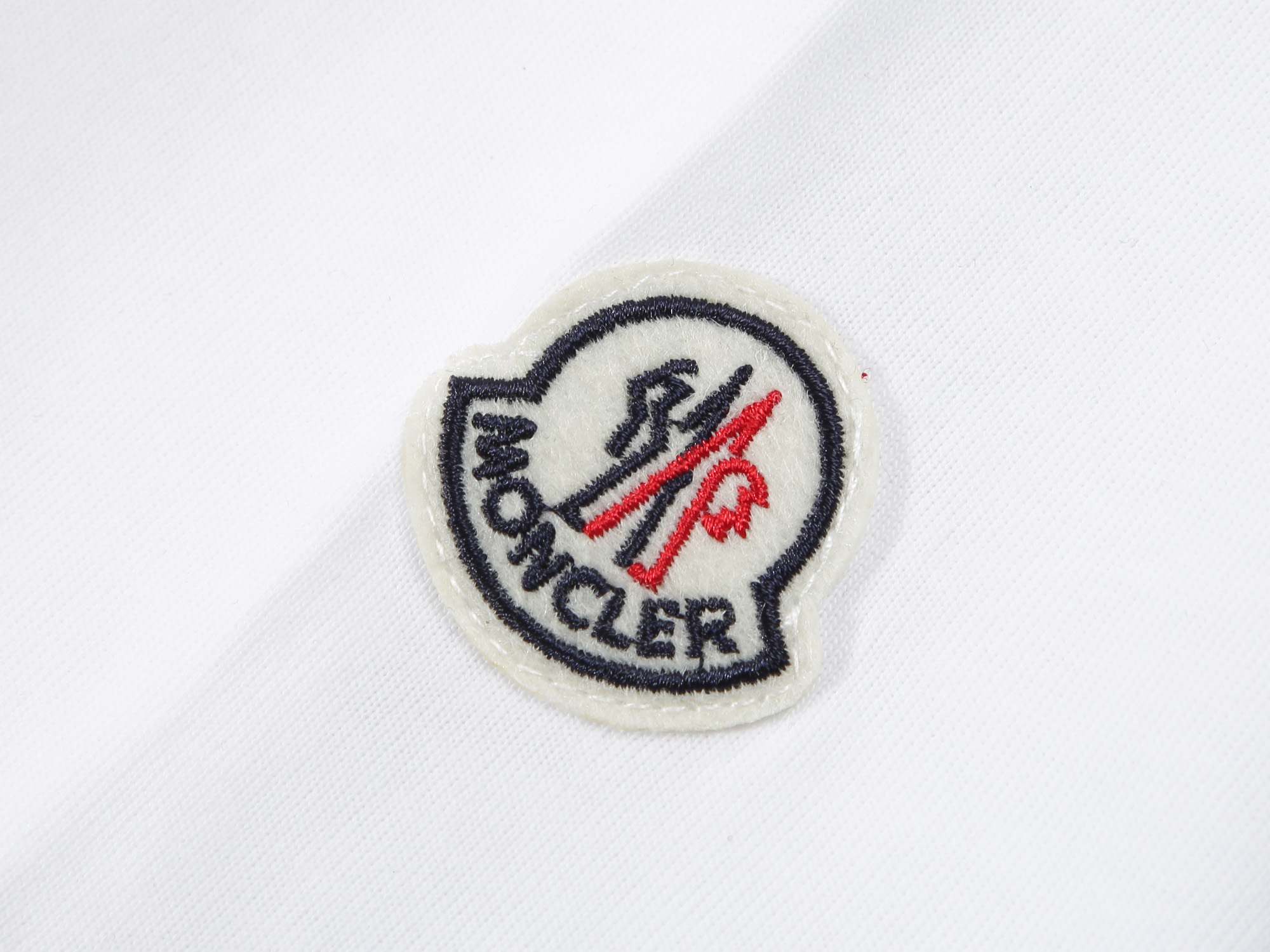 MONCLER Tシャツ  h0211
