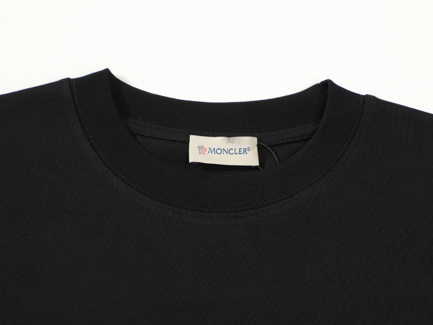 MONCLER Tシャツ  h0211