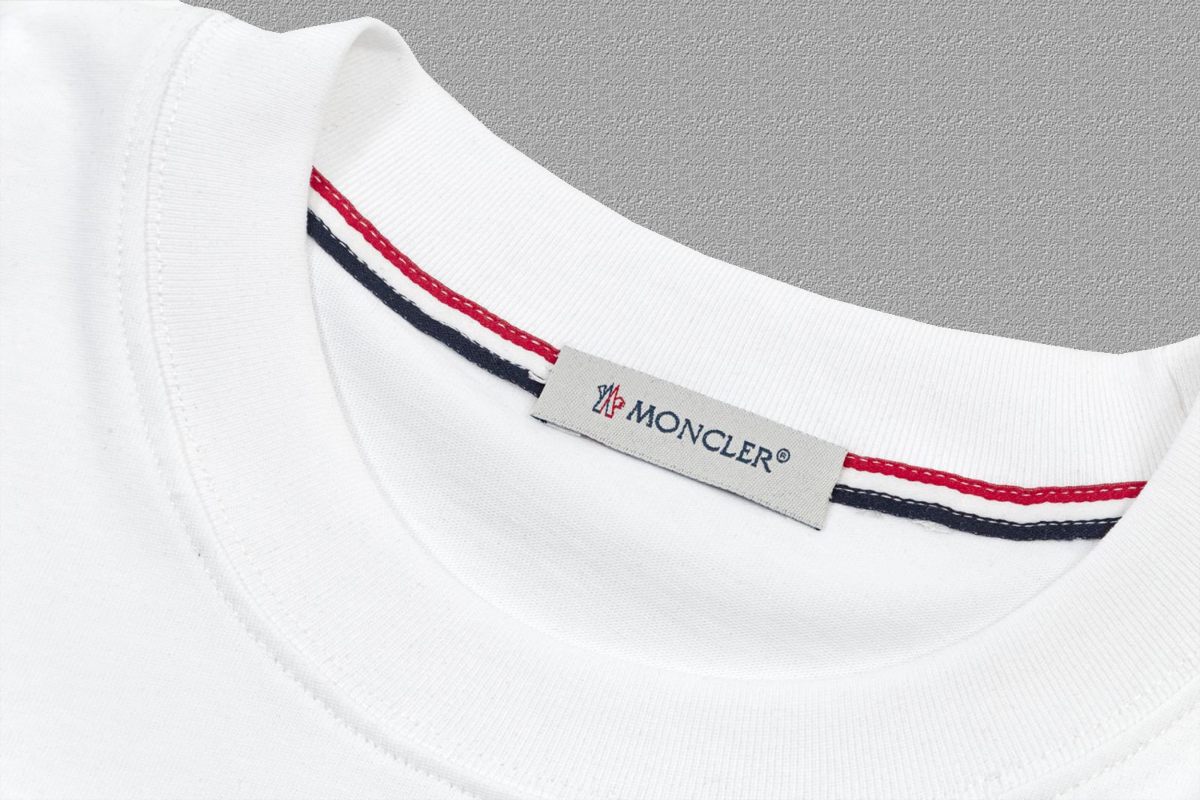 MONCLER Tシャツ  h0212