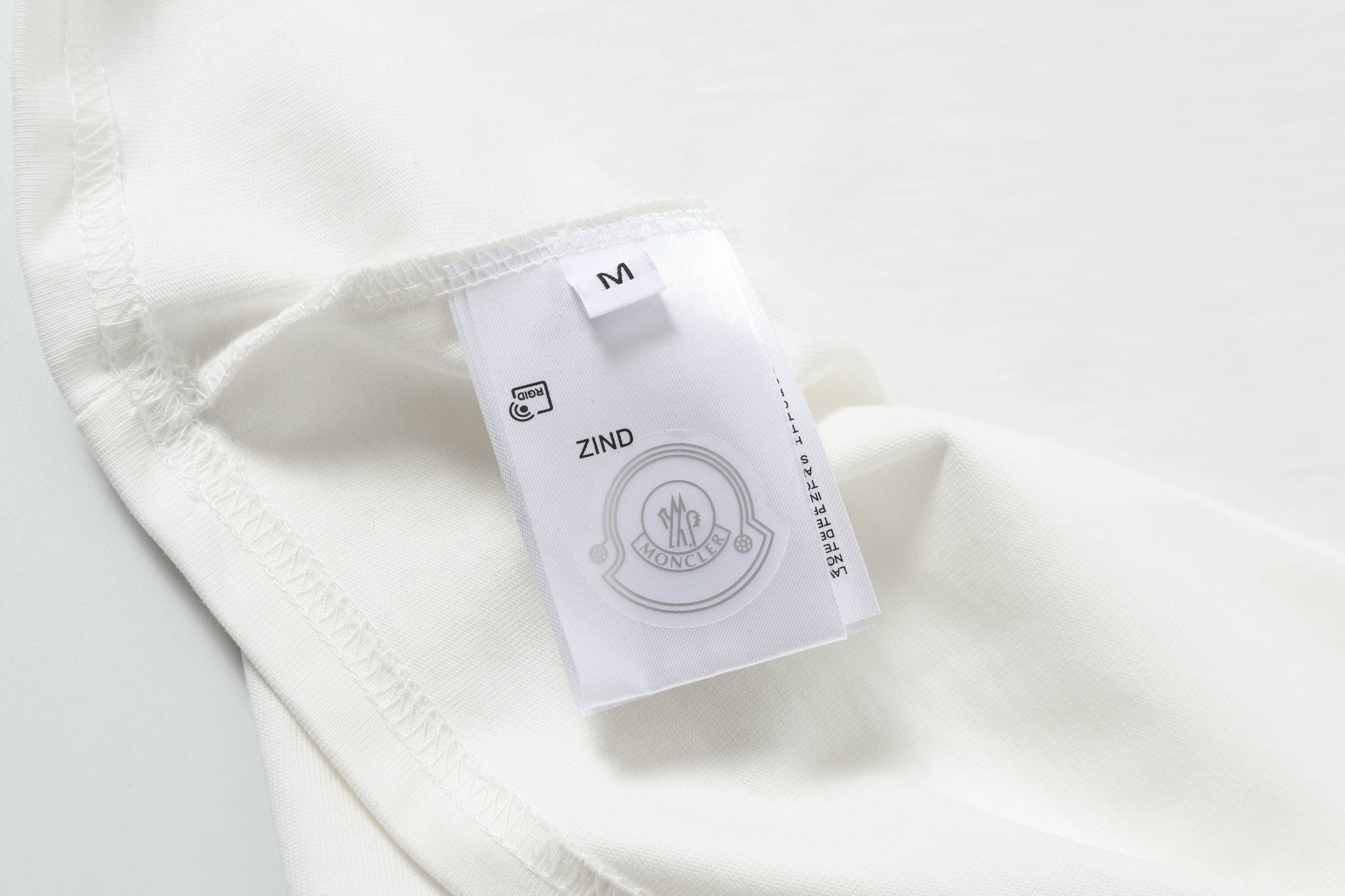 MONCLER Tシャツ  h0213