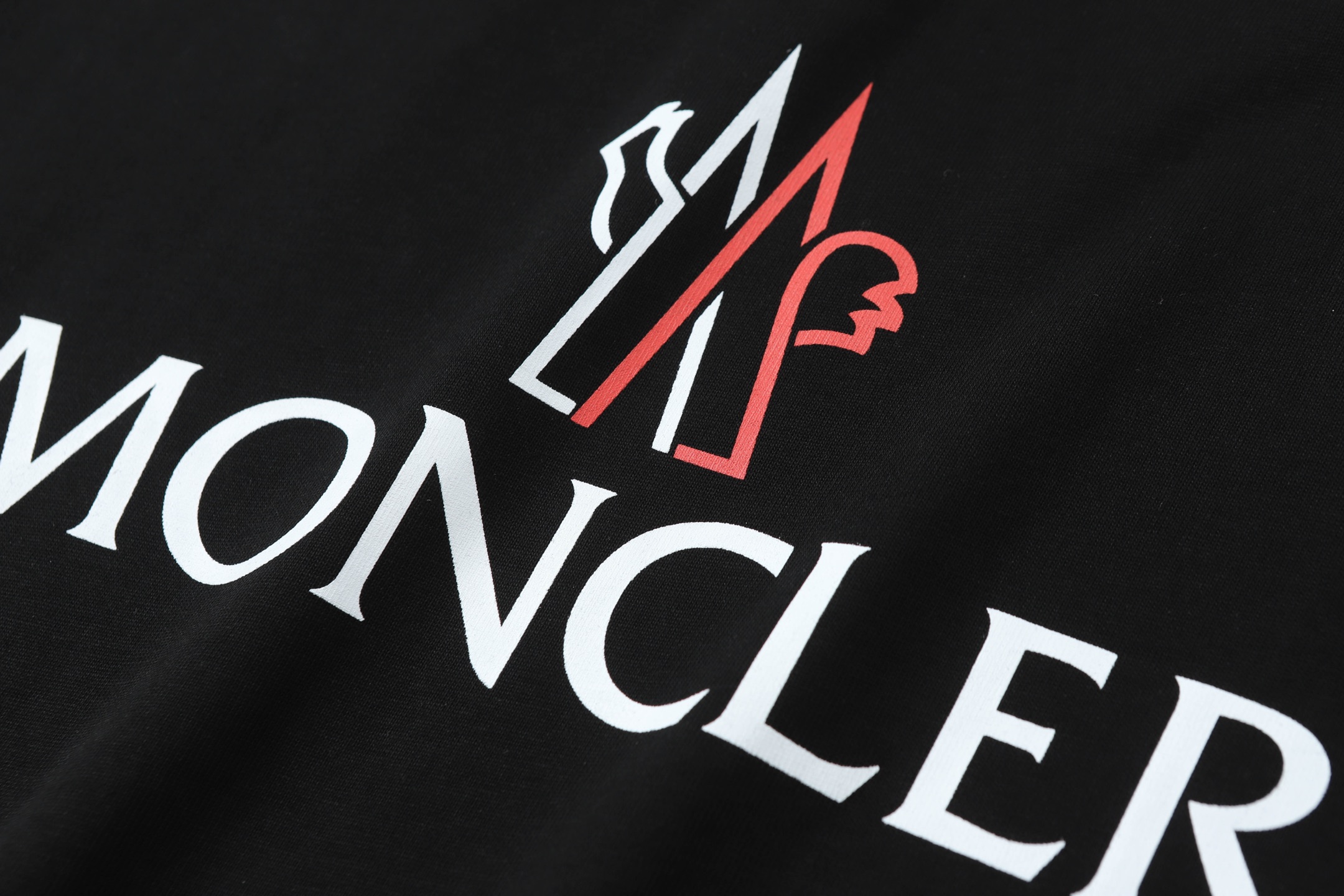 MONCLER Tシャツ  h0215