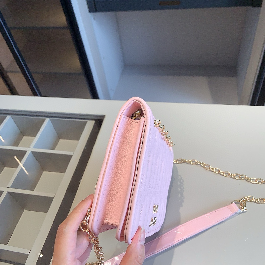 MIUMIUミュウミュウ　 3セット　ボウリングバッグ✙チェーンショルダーバッグ✙カードケース　　ピンク