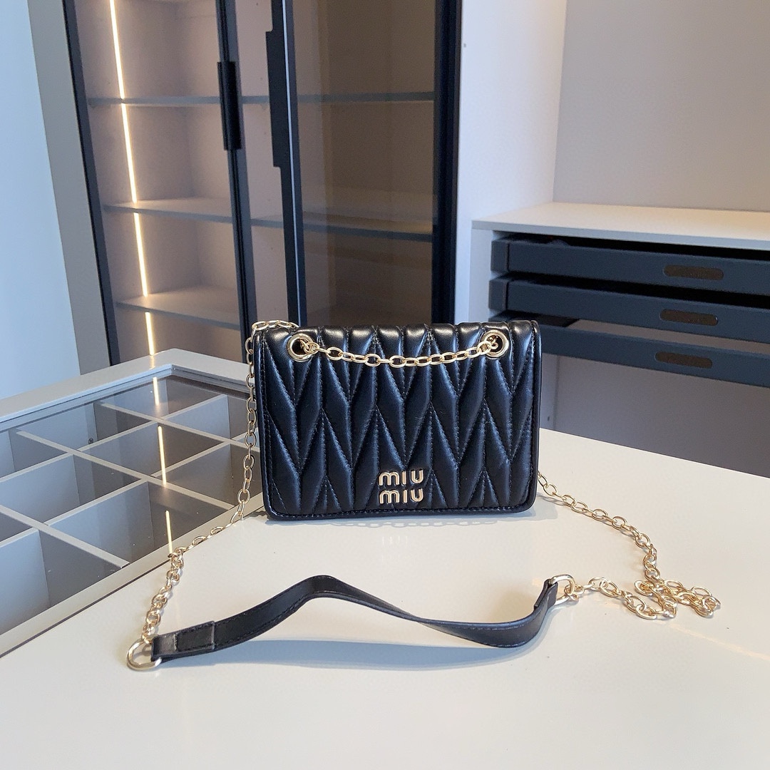 MIUMIUミュウミュウ　 3セット　ボウリングバッグ✙チェーンショルダーバッグ✙カードケース　　黒