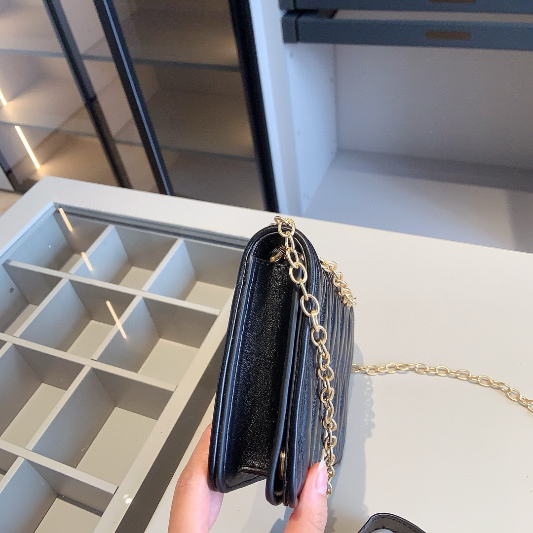 MIUMIUミュウミュウ　 3セット　ボウリングバッグ✙チェーンショルダーバッグ✙カードケース　　黒