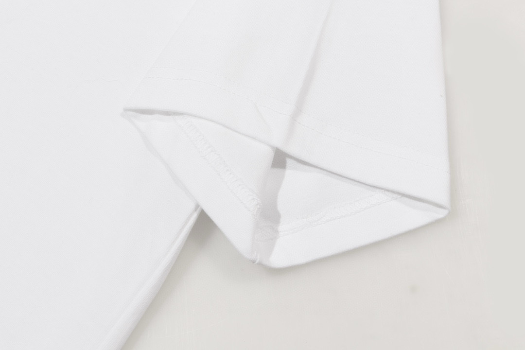 CELINE Tシャツ zH0201