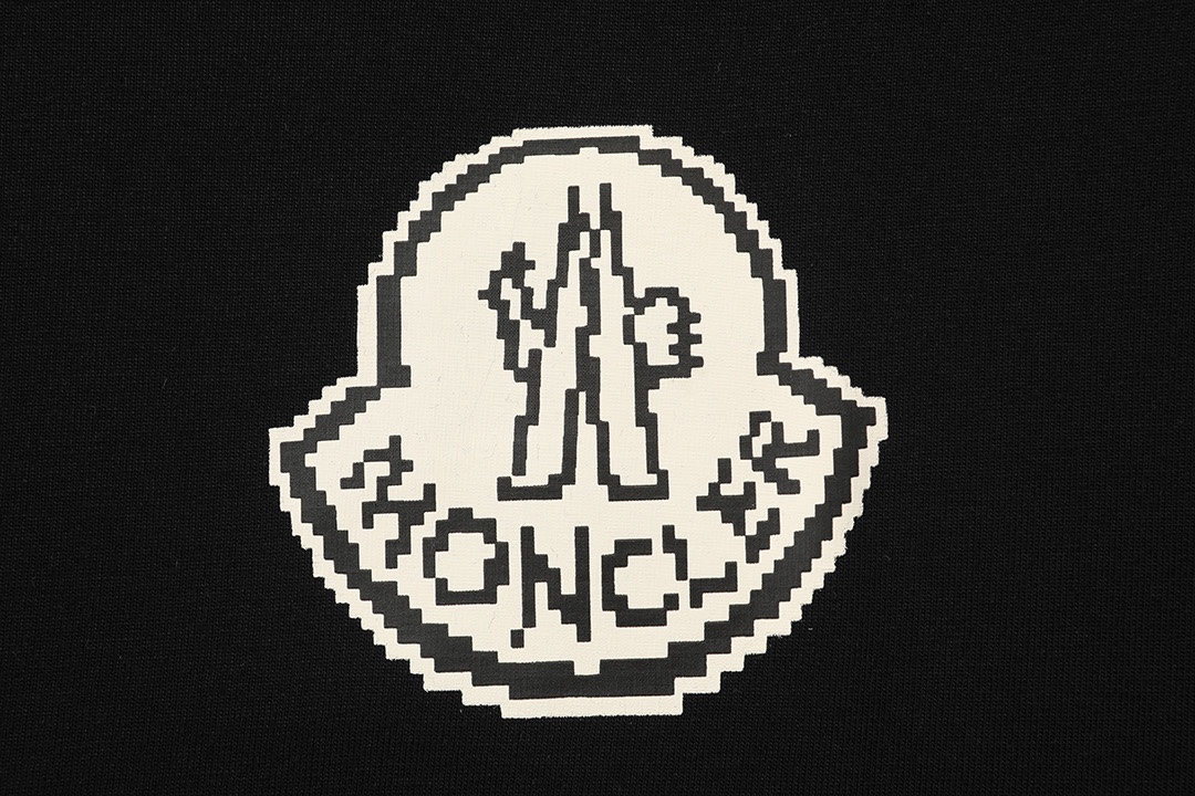 MONCLER Tシャツ  刺繍　mh0212　100％　男女兼用