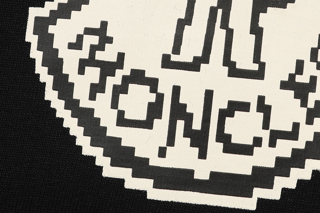 MONCLER Tシャツ  刺繍　mh0212　100％　男女兼用