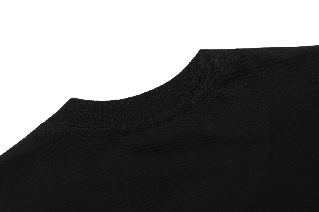 MONCLER Tシャツ  刺繍　mh0212　100％　男女兼用