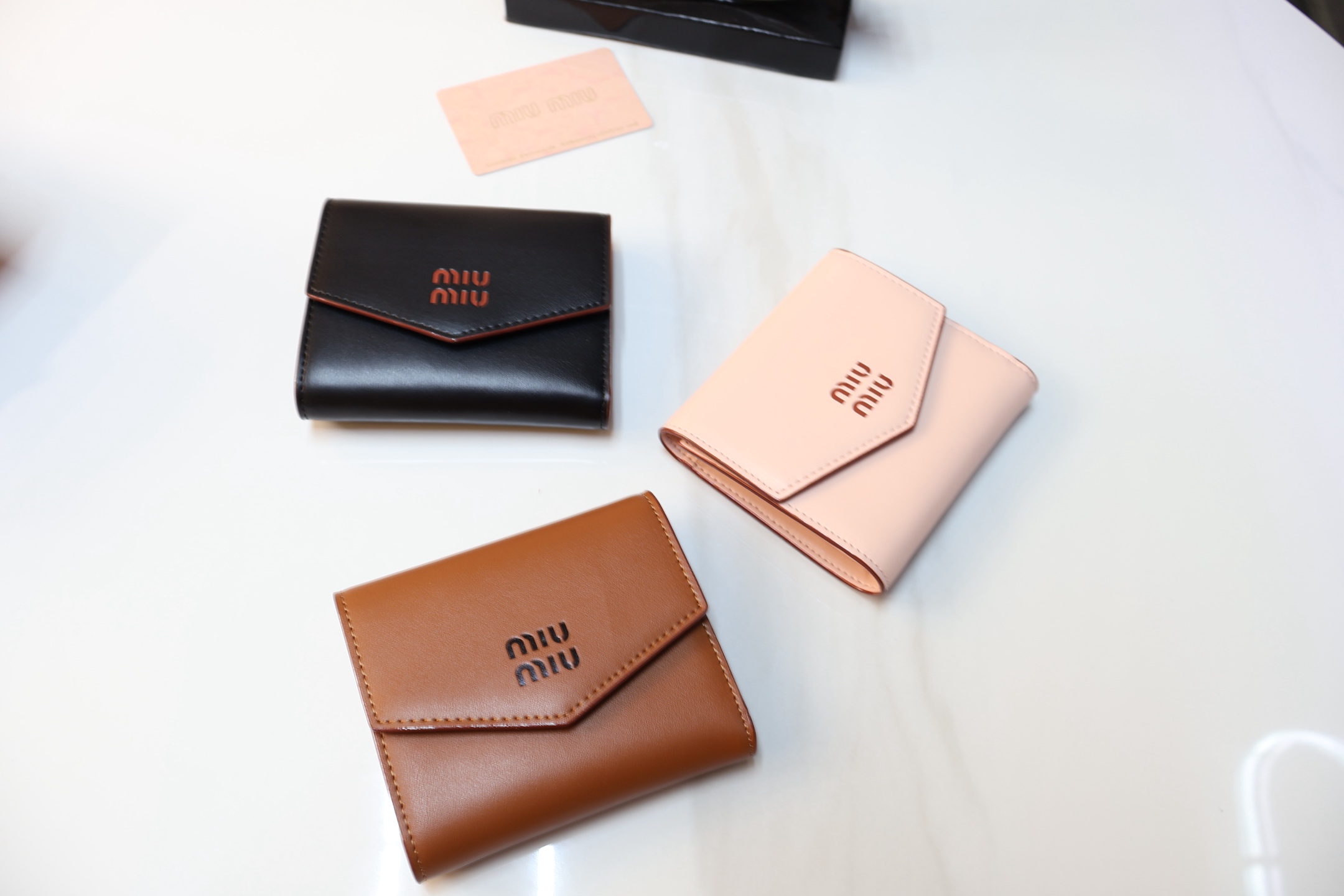 MIUMIU レザー 財布 mm136883