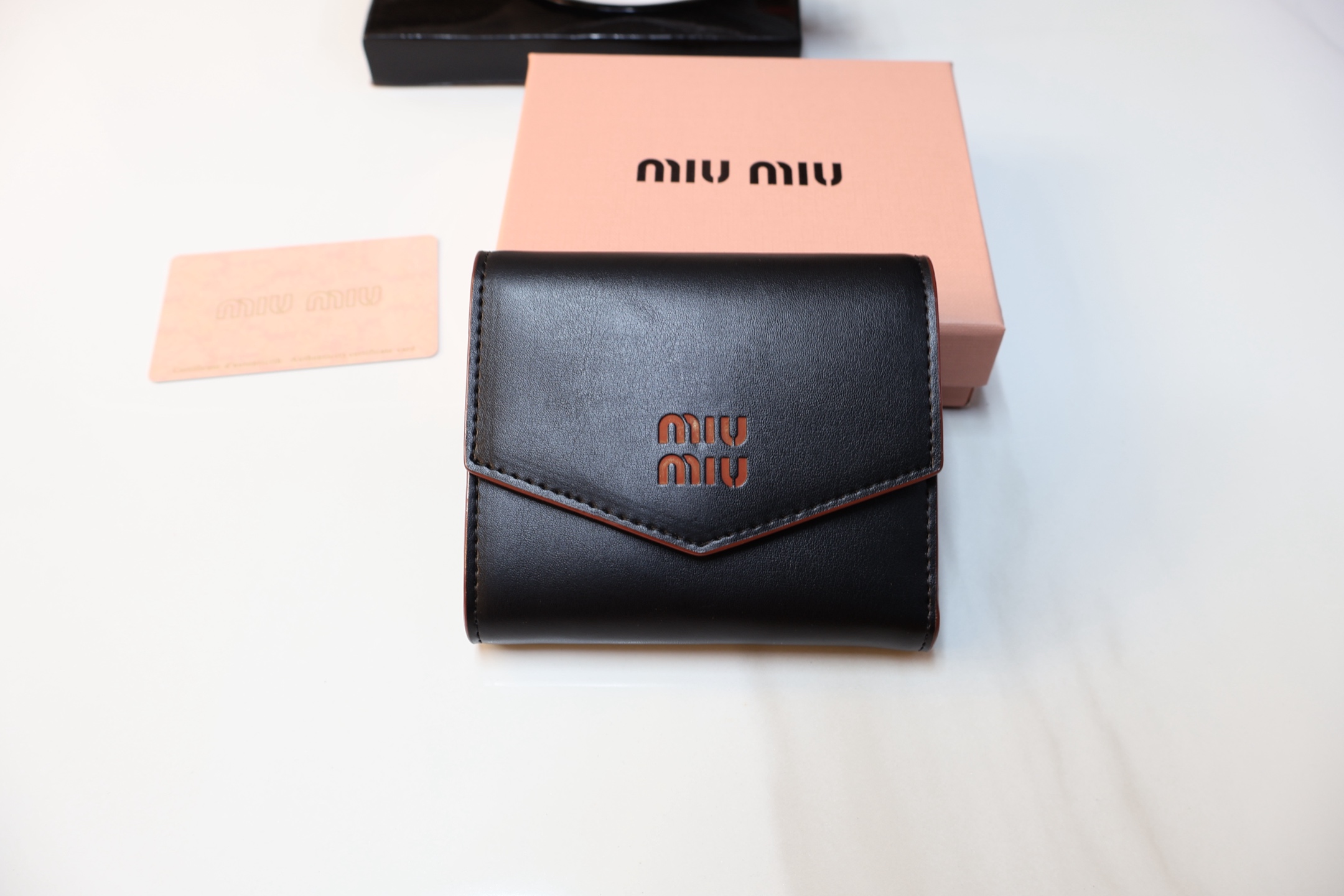 MIUMIU レザー 財布 mm136883