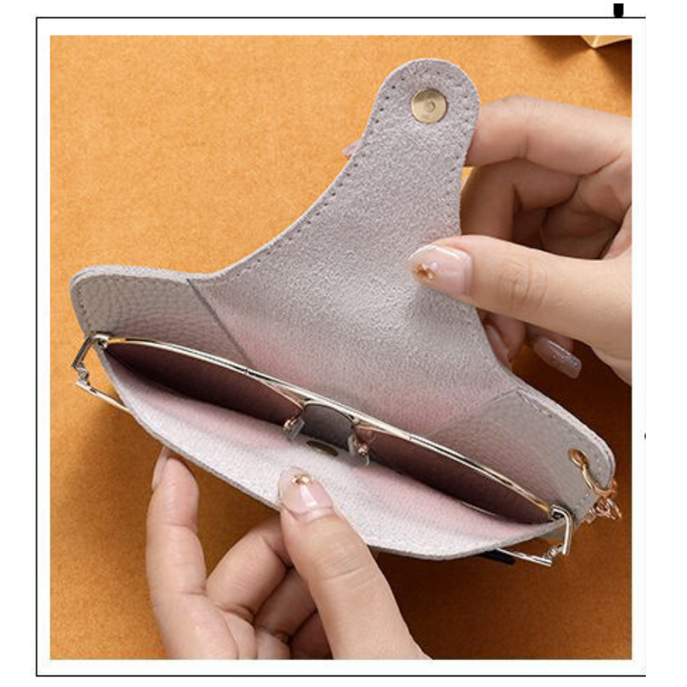 PU EYEWEAR POUCH WITH WRIST CHAIN
