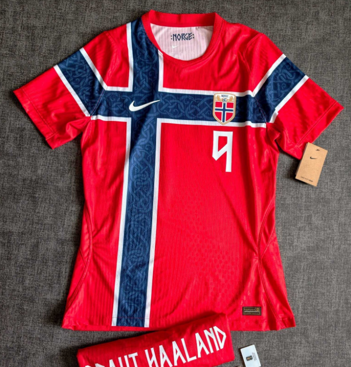 Nike ノルウェー 2026 ワールドカップ ホーム スタジアムジャージ 選手着用モデル