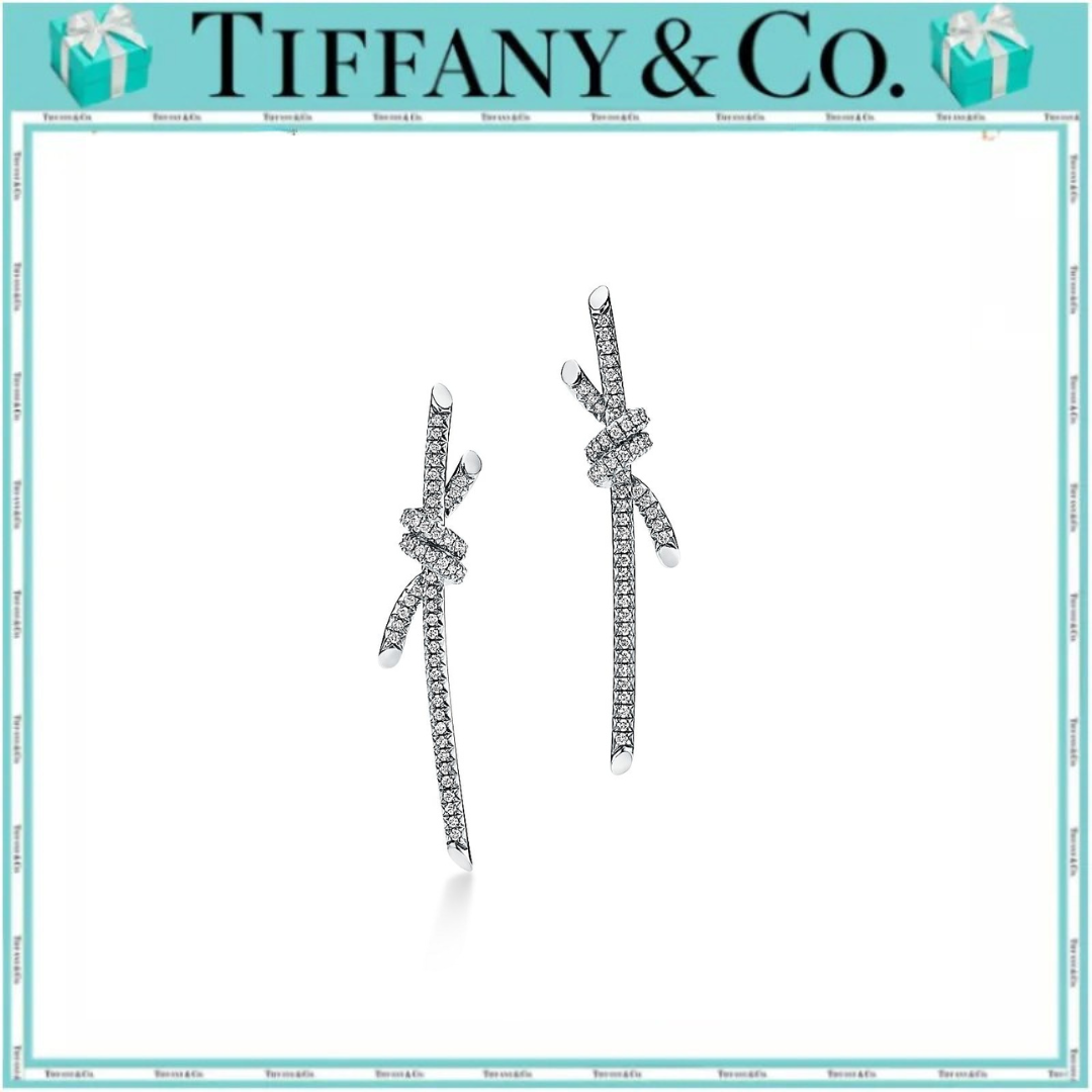 ティファニー  ノット ドロップ ピアス ホワイトゴールドにダイヤモンドをセッティング