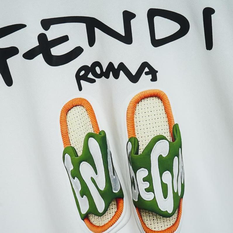 FENDI  パーカー フェンディ プリントおしゃれ 丸首 通勤 通学 男女兼用