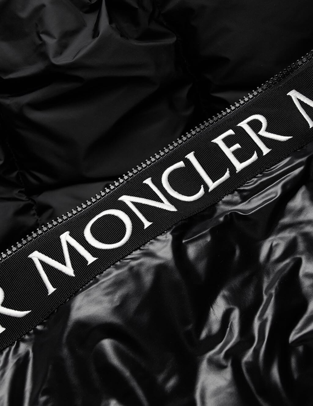 【国内発送】モンクレール ダウンジャケット MONTCLA ファッション　メンズ