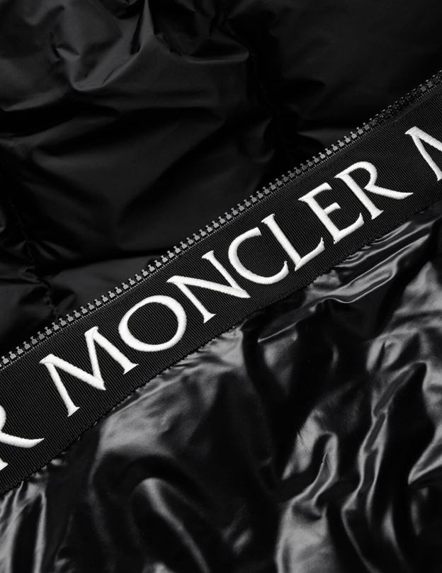 【国内発送】モンクレール ダウンジャケット MONTCLA ファッション　メンズ