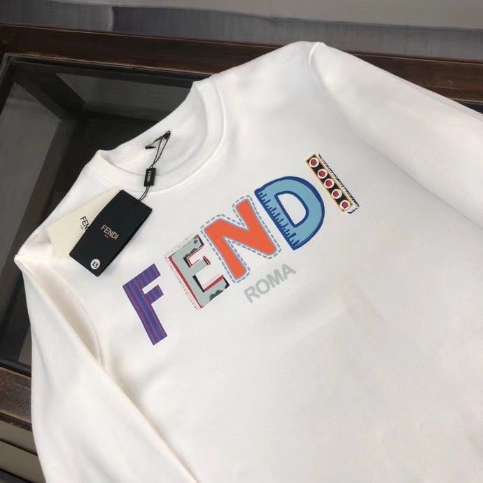 FENDI  パーカー フェンディ プレントおしゃれ 丸首 通勤 通学 ゆったり メンズ