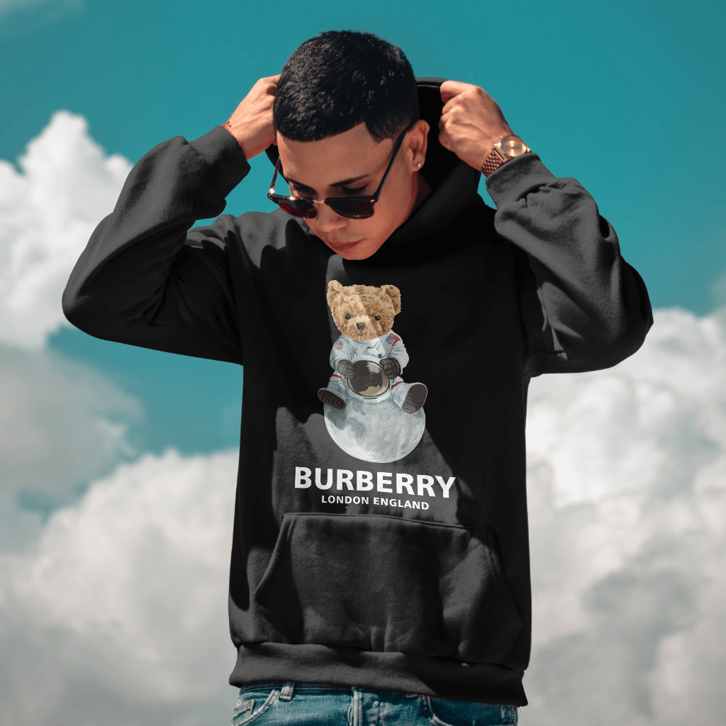 Burberry くまちゃんキャラクタープリントパーカー