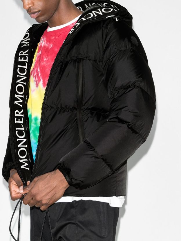 【国内発送】モンクレール ダウンジャケット MONTCLA ファッション　メンズ