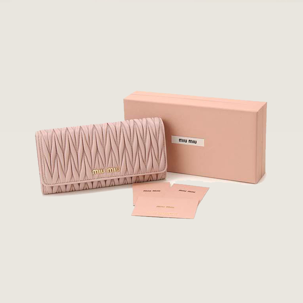 ピンク マトラッセ 長め