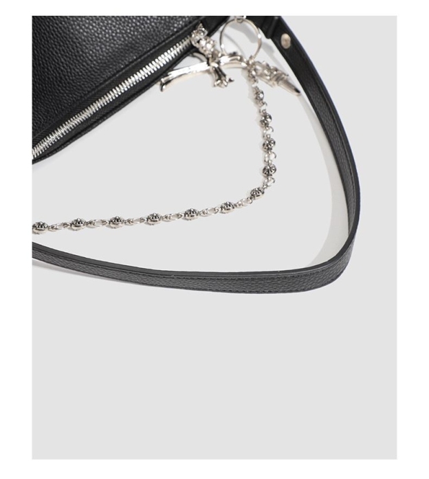 クロムハーツ レザーショルダーバッグ 黒 中型 チェーン付き