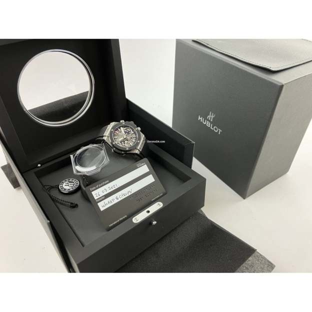 HUBLOT ウブロ ビッグバン ウニ  メンズ腕時計　414.MX.1138.RX