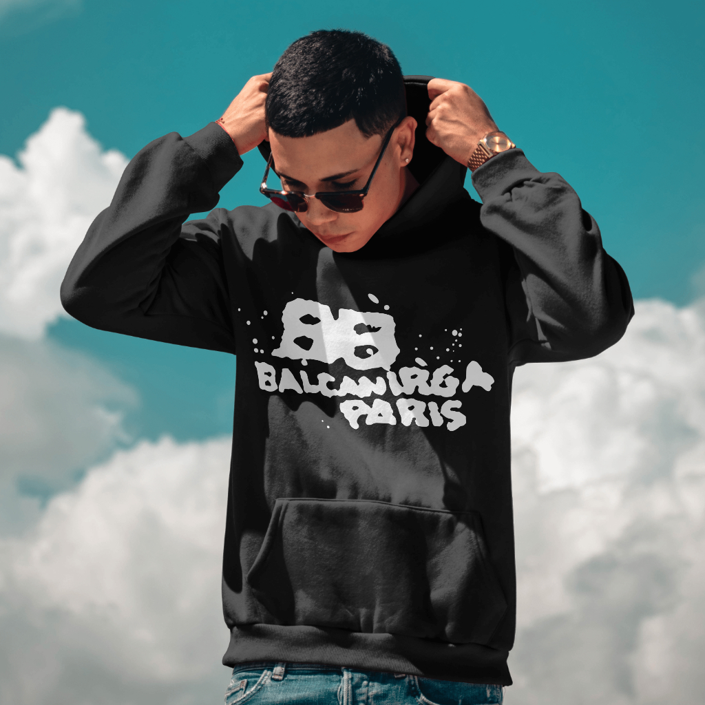 Balenciaga クラシックなアルファベットプリントのパーカー