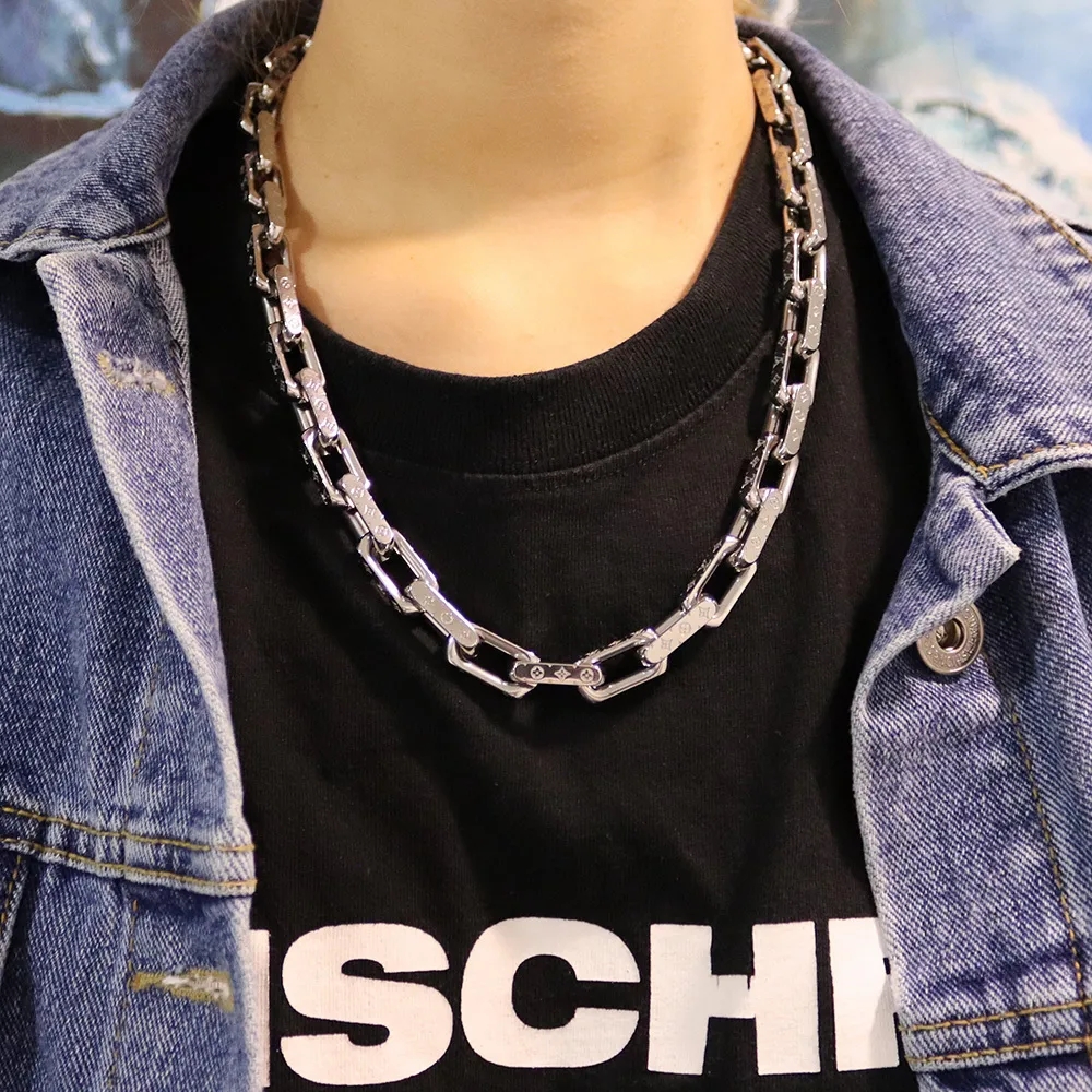 【国内発送/直営店】ネックレス BTS 防弾少年団 のジョングク着用 ♪ 完売必至 ★コリエ チェーン モノグラム