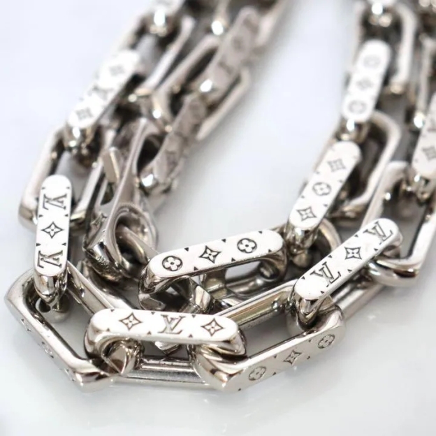 【国内発送/直営店】ネックレス BTS 防弾少年団 のジョングク着用 ♪ 完売必至 ★コリエ チェーン モノグラム