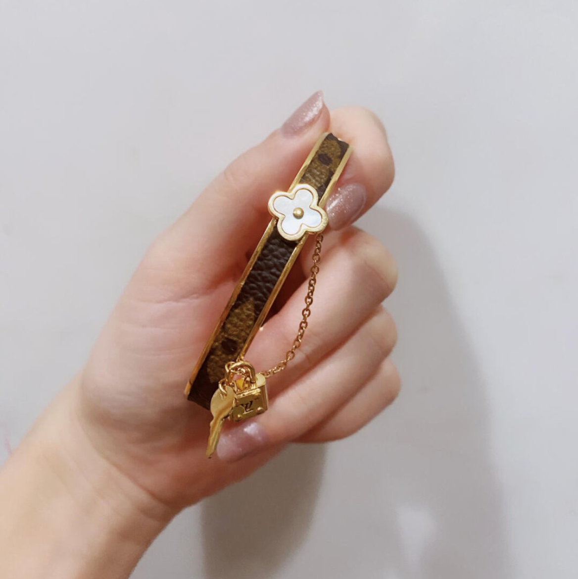 【国内発送/直営店】人気のブレスレット