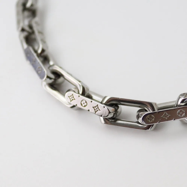 【国内発送/直営店】ネックレス BTS 防弾少年団 のジョングク着用 ♪ 完売必至 ★コリエ チェーン モノグラム