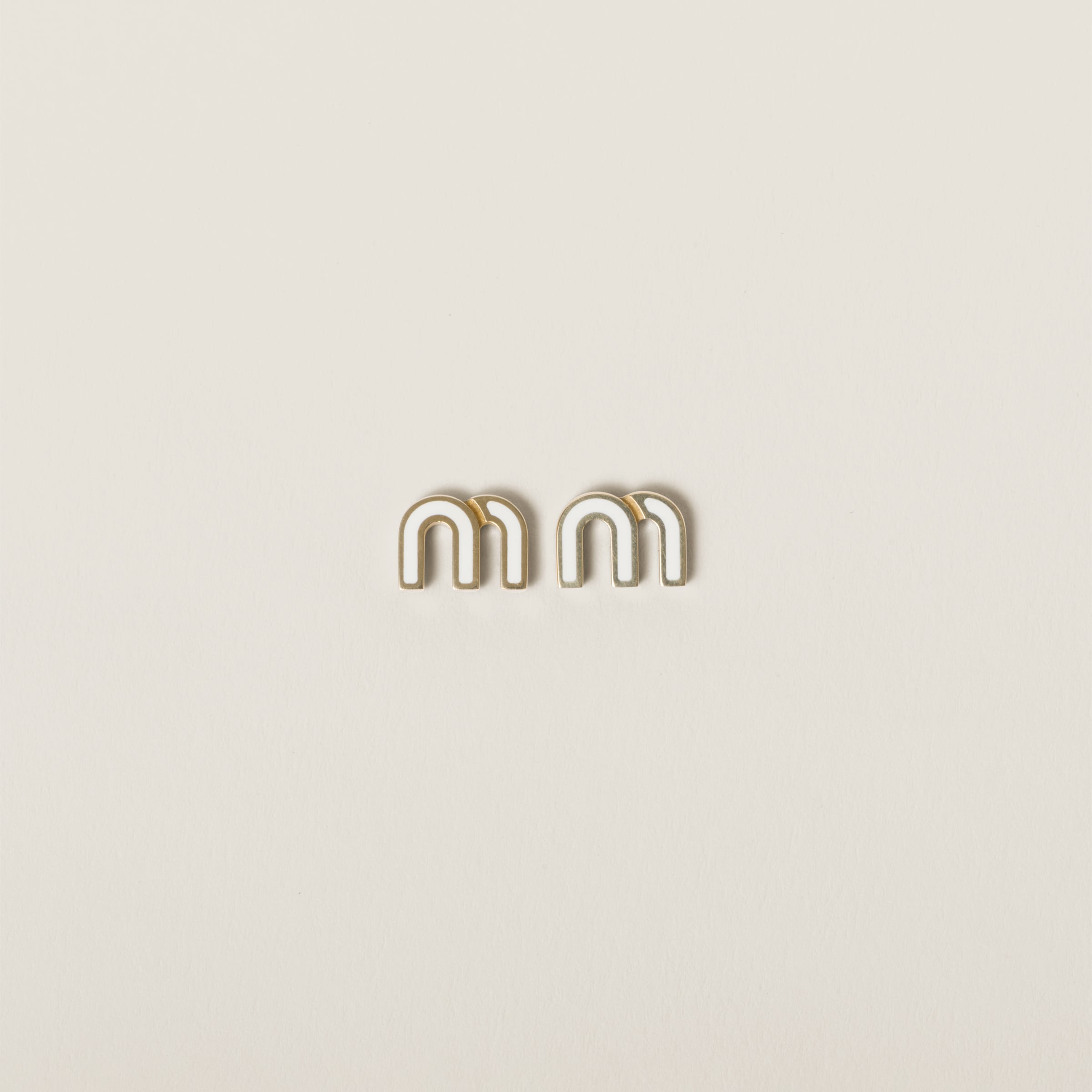 エナメルメタル ピアス