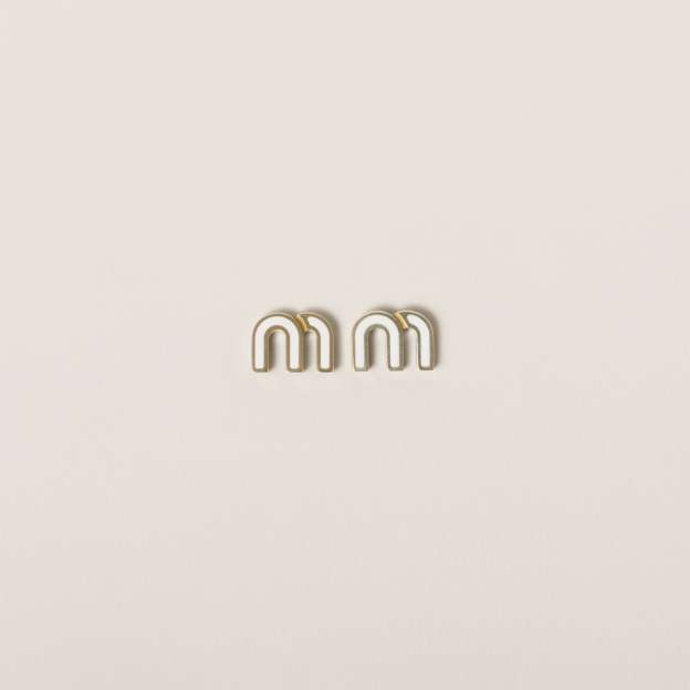 エナメルメタル ピアス