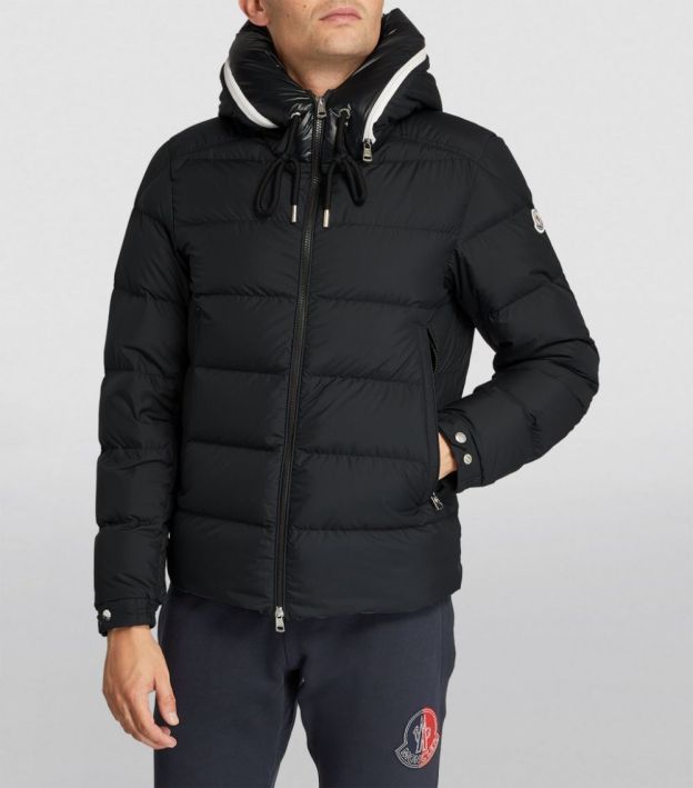直営店買付・国内発送・送関込/MONCLER Cardereダウンジャケット